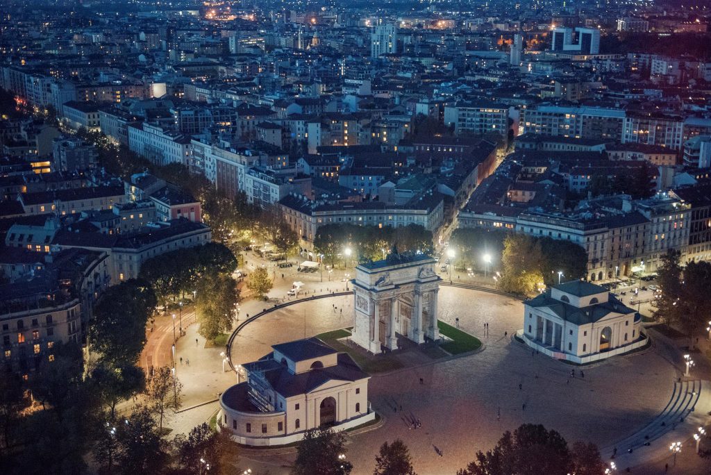 Milano traina la cresita del settore immobiliare